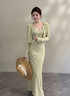 颂宋 新款法式修身显瘦设计感吊带裙针织气质长裙开衫套装DT1932