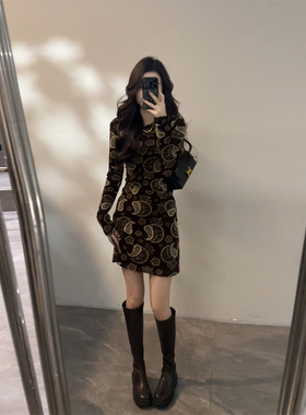 大婷婷 秋冬新款腰果花印花连衣裙名媛时尚显瘦设计感短裙DT1819