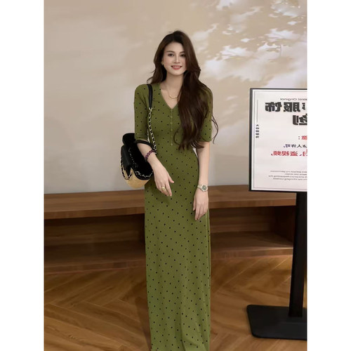 大婷婷 夏季新款V领波点收腰显瘦中袖气质法式连衣裙长裙DT2260