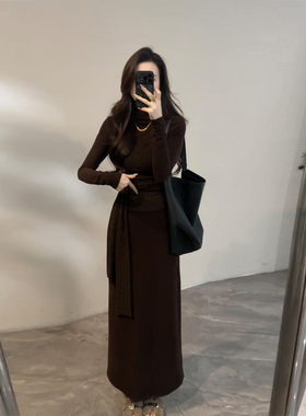 大婷婷 长裙时尚显瘦假两件拼接秋冬设计时尚复古连衣裙DT1825