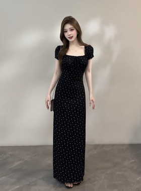 宥妍 夏季新款法式碎花收腰显瘦方领气质长裙女装连衣裙DT2090