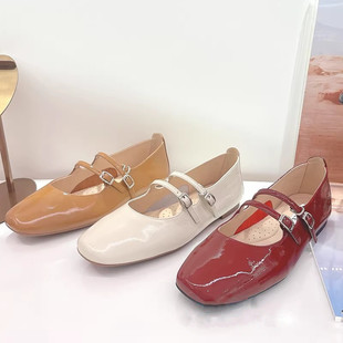 商场同款2026年春新款时尚双带扣玛丽珍牛漆皮低跟女单鞋BFK02