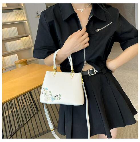 FFOOOO MampSHA THE MASHA 5单肩斜挎百搭时尚女士手提中年女包