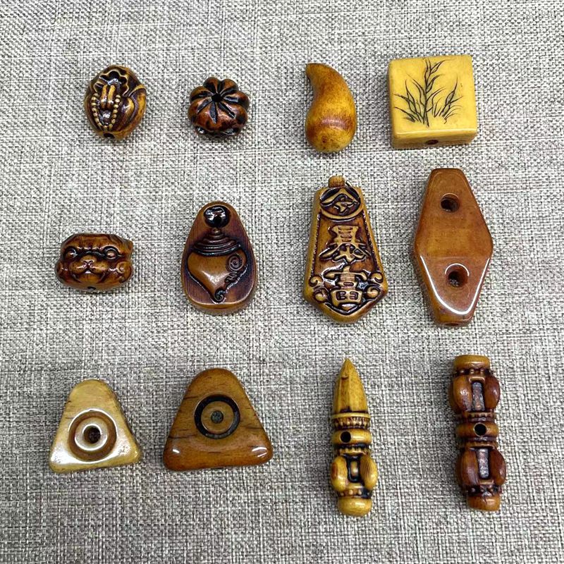 藏式文玩佛珠配件卡子三角背云三通法螺牛鼻扣金刚杵老料骆驼骨饰