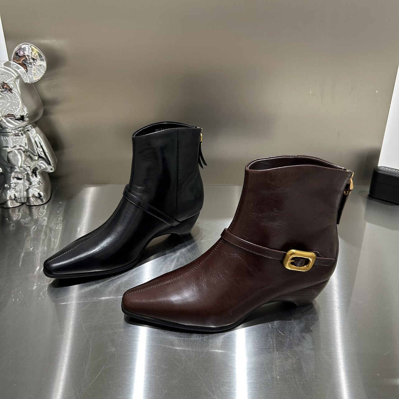 欧洲站羊皮单2025冬季新款商场通勤尖头复古短靴切尔西软底瘦瘦靴,女鞋,马丁靴,淘宝优惠券,粉丝福利购,淘宝优惠卷