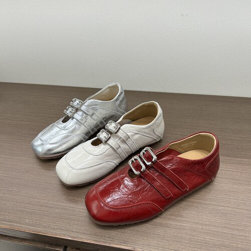 欧洲站软皮玛丽珍鞋女2026春季新款双扣带浅口单鞋百搭舒适休闲鞋