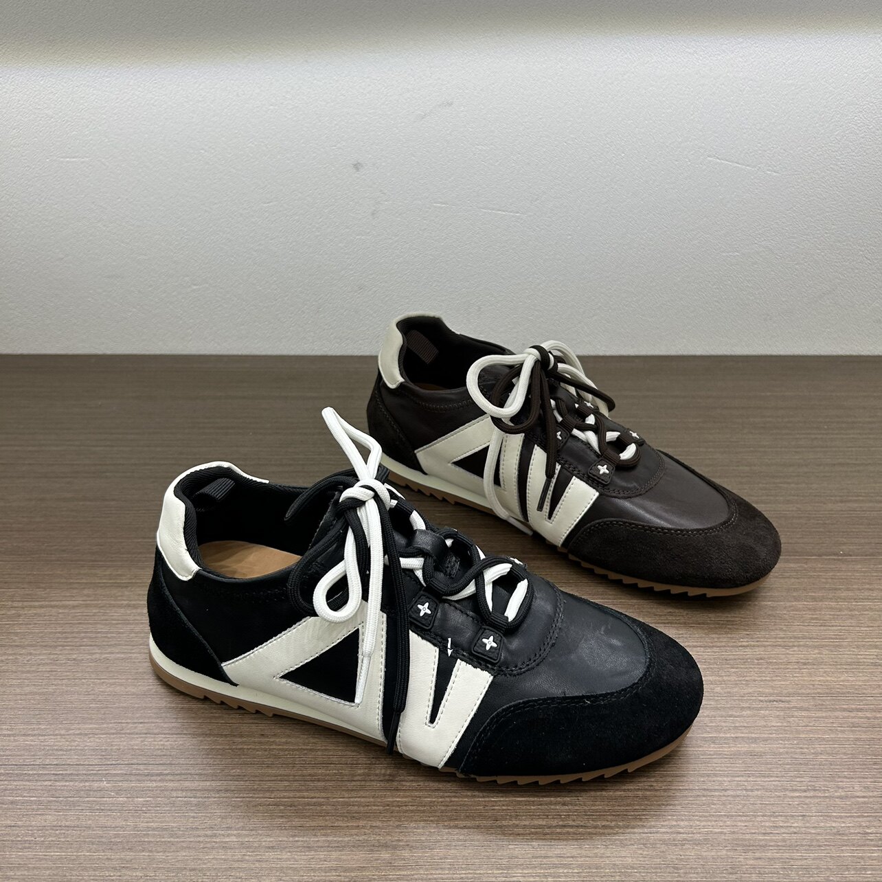欧洲站时尚女鞋芭蕾平底休闲德训鞋女2026新款真皮复古运动板鞋