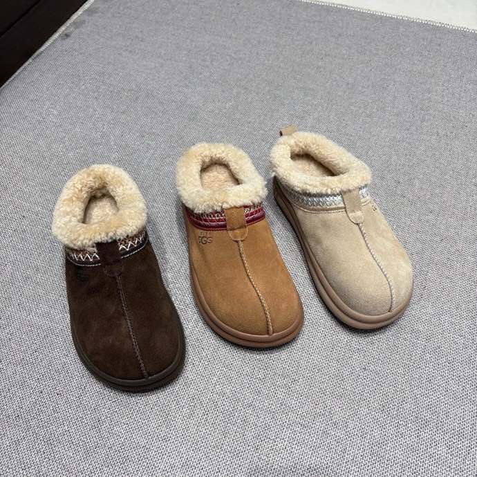 欧洲站桑坡羊皮毛一体小土豆民族风卷毛平底雪地靴复古加厚一脚蹬