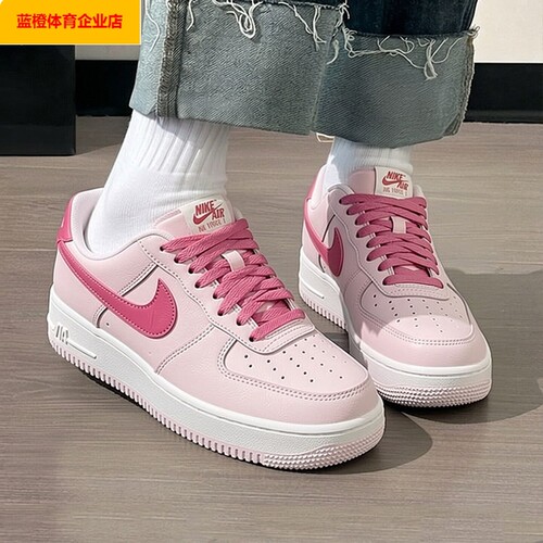 耐克女鞋AIR FORCE 1 '07 2026春季新款空军一号板鞋运动IO8755