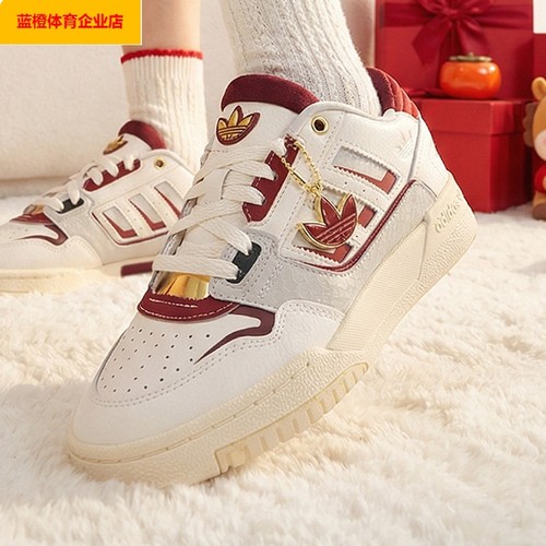 阿迪达斯三叶草女鞋新年款2025本命年时尚潮流复古轻便板鞋JP9982