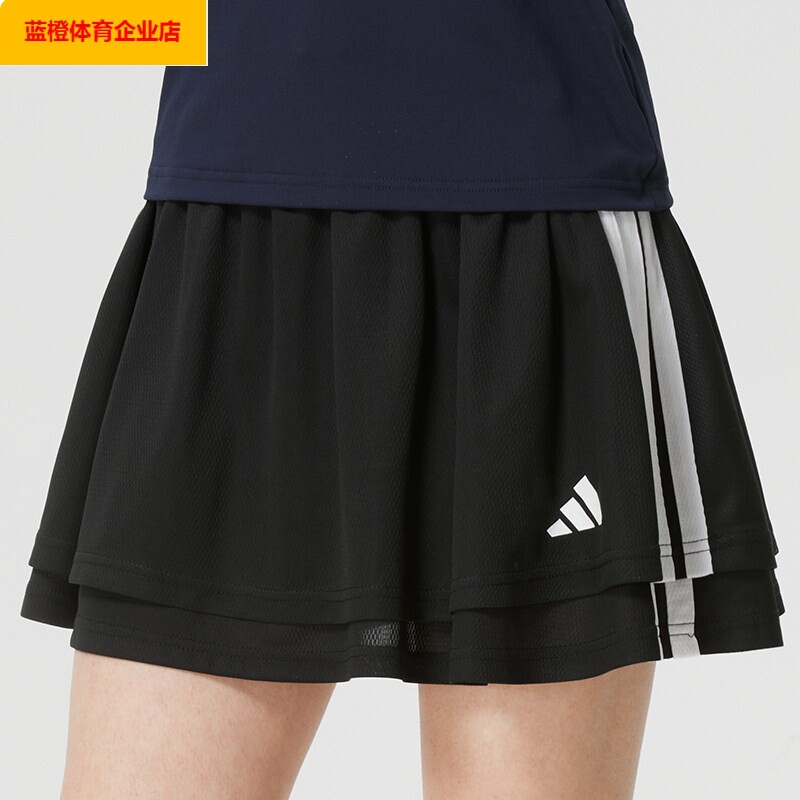 阿迪达斯女短裙2026新款运动短裤时尚足球风休闲透气啦啦队JY7632