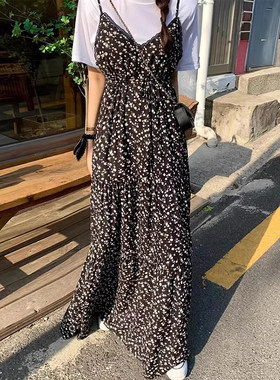 蕾丝花边满屏碎花吊带连衣裙