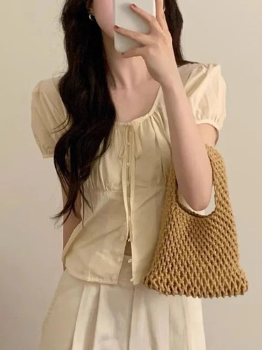 小排扣褶皱百搭显瘦泡泡袖衬衫