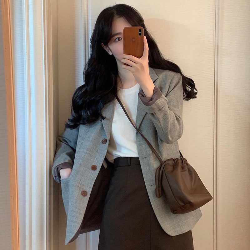 韩国chic复古气质翻领三粒扣双口袋宽松百搭长袖休闲西装外套女