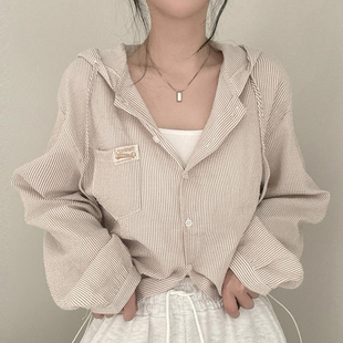 衬衫 韩国chic秋季 条纹连帽式 复古气质字母贴布口袋长袖 外套女 新款