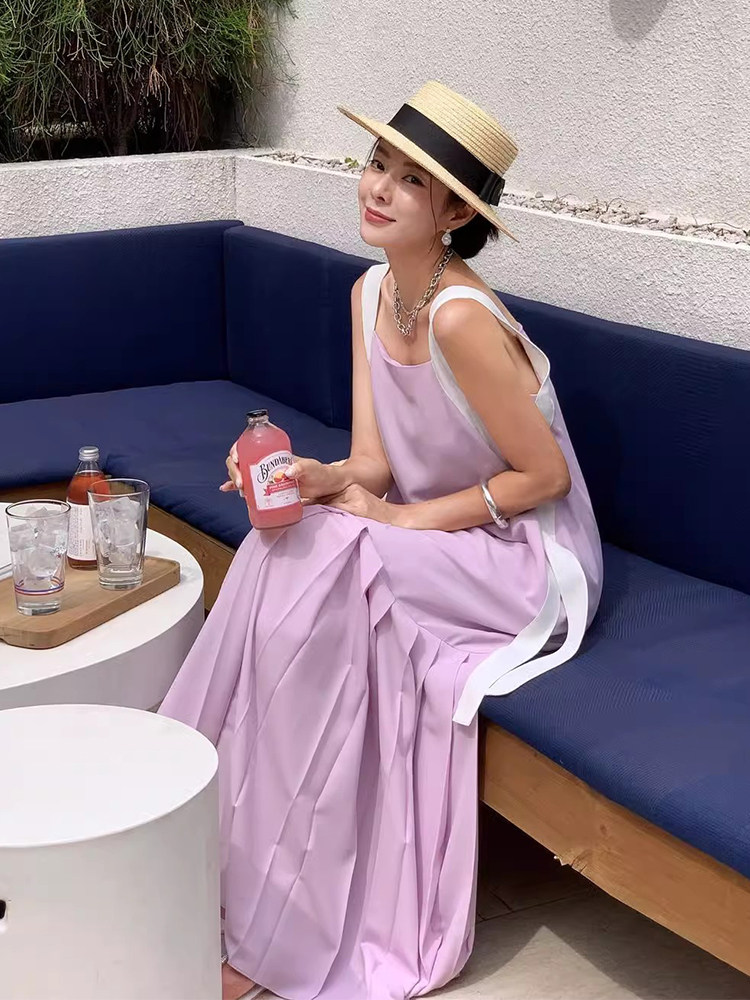 飘带设计拼接百褶背心连衣裙