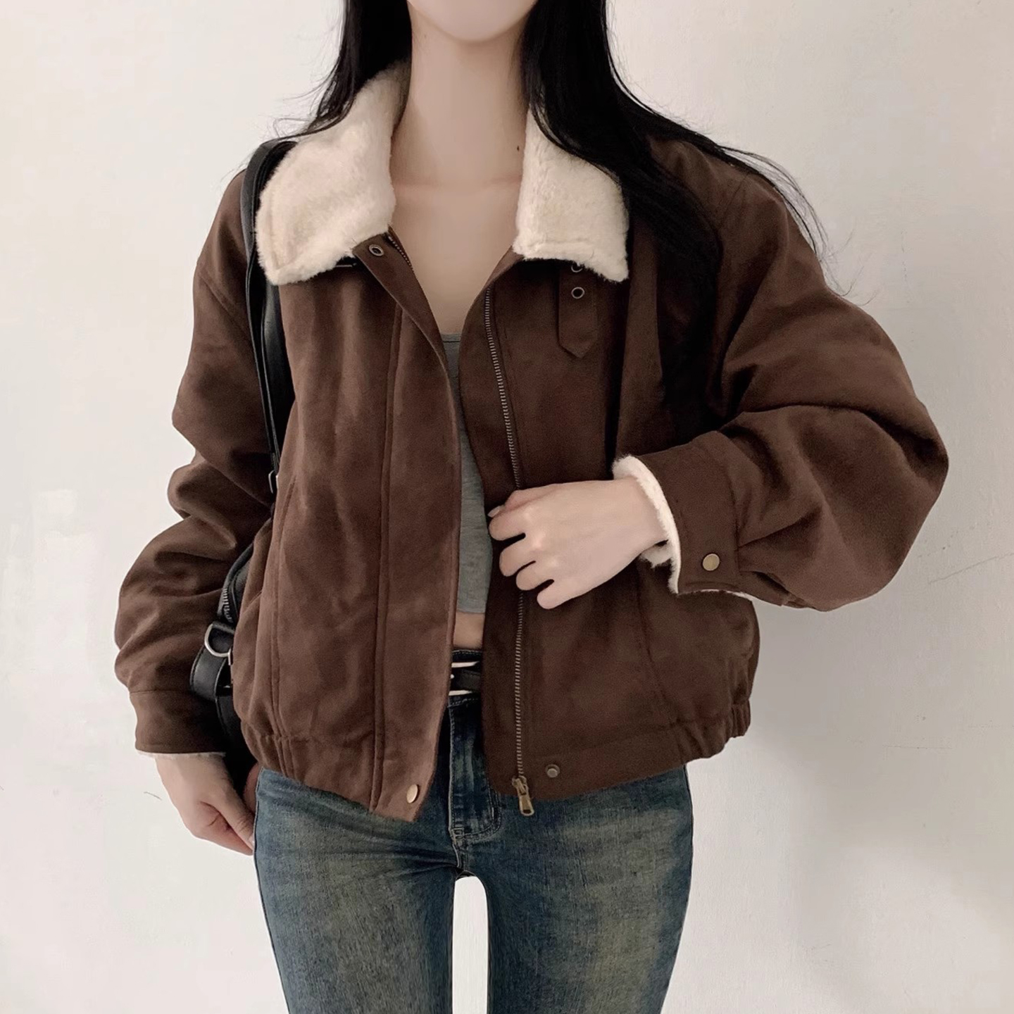 复古鹿皮绒拼接羊羔毛翻领短外套女2025冬季新款宽松百搭夹克上衣