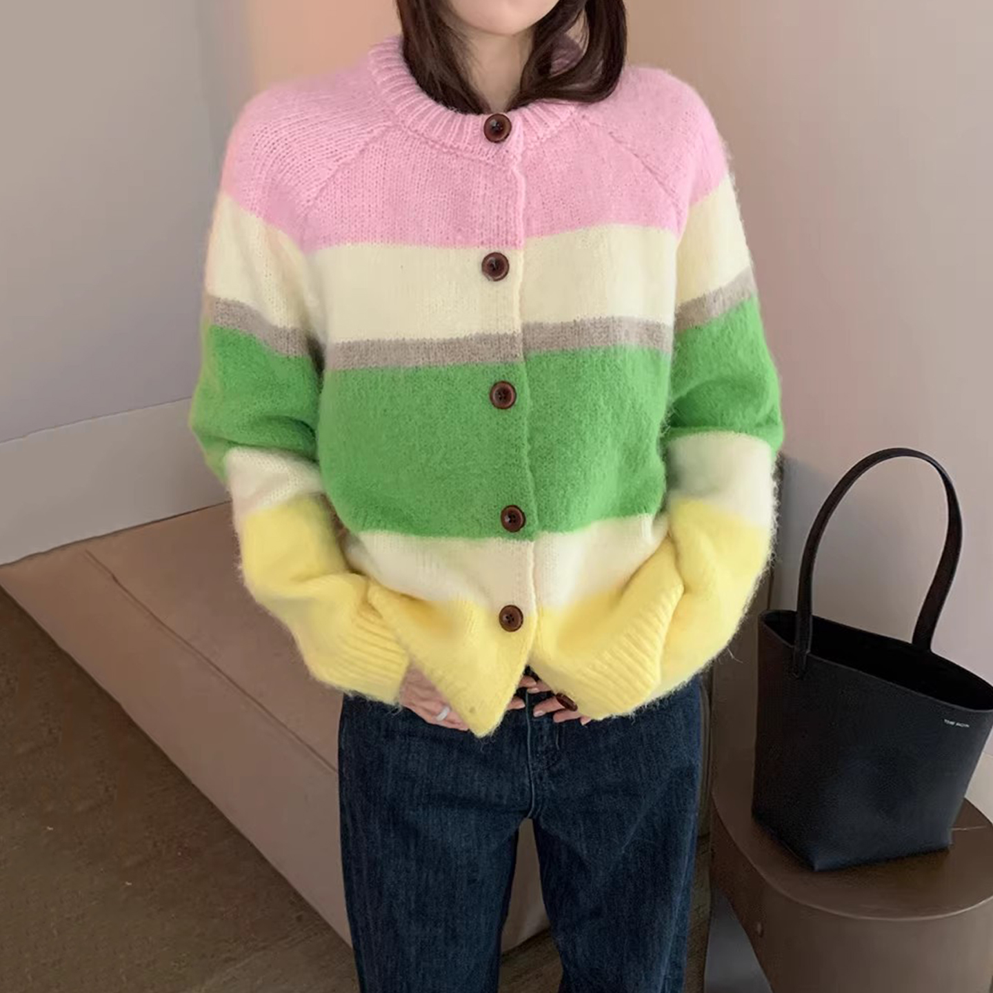 彩虹条纹软糯针织开衫毛衣外套