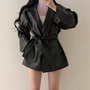 高级感翻领PU皮衣机车服外套女2025秋季新款口袋绑带收腰显瘦上衣