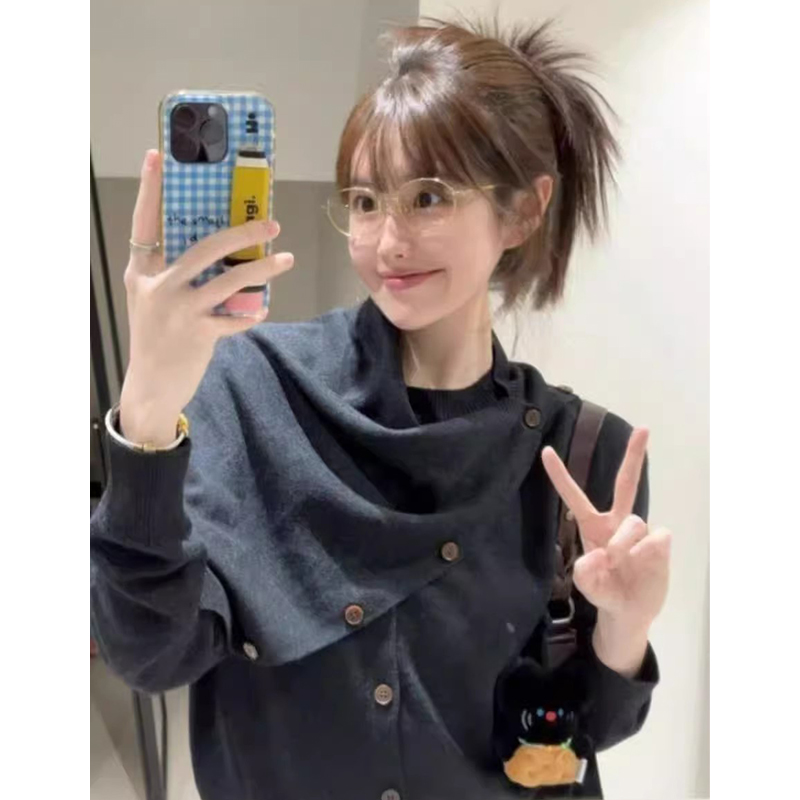 韩国chic秋季小众设计感软糯长袖针织上衣女+披肩围脖斜襟两件套