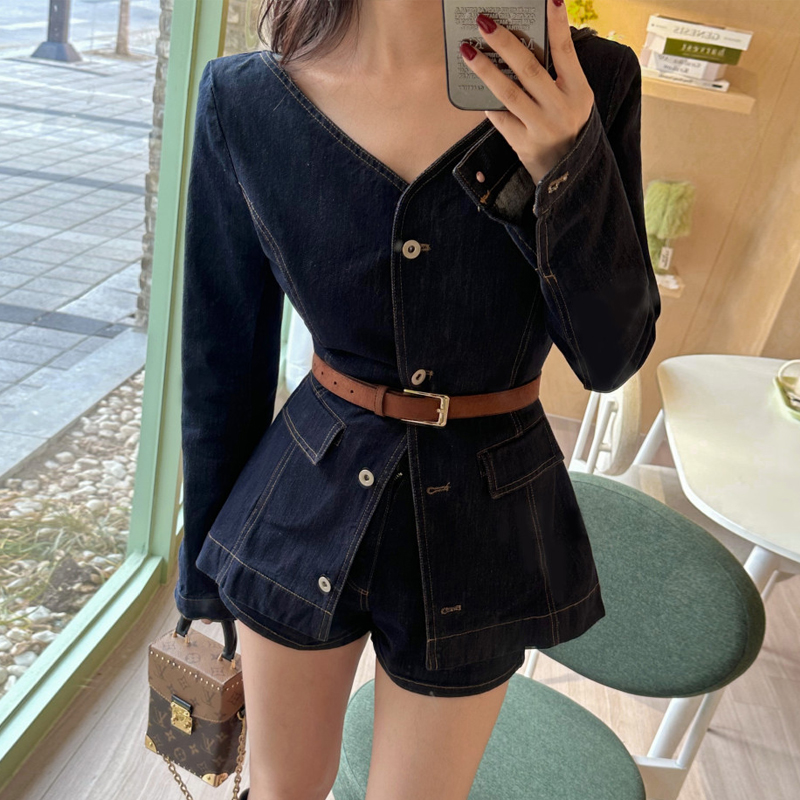 明线修身牛仔上衣+高腰显瘦短裤