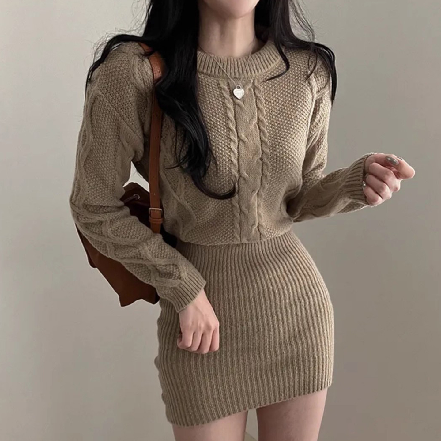 复古麻花纹拼接坑条针织连衣裙