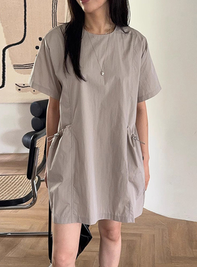 良良家抽绳大口袋短袖连衣裙女夏季新款小众复古宽松叠穿纯色短裙