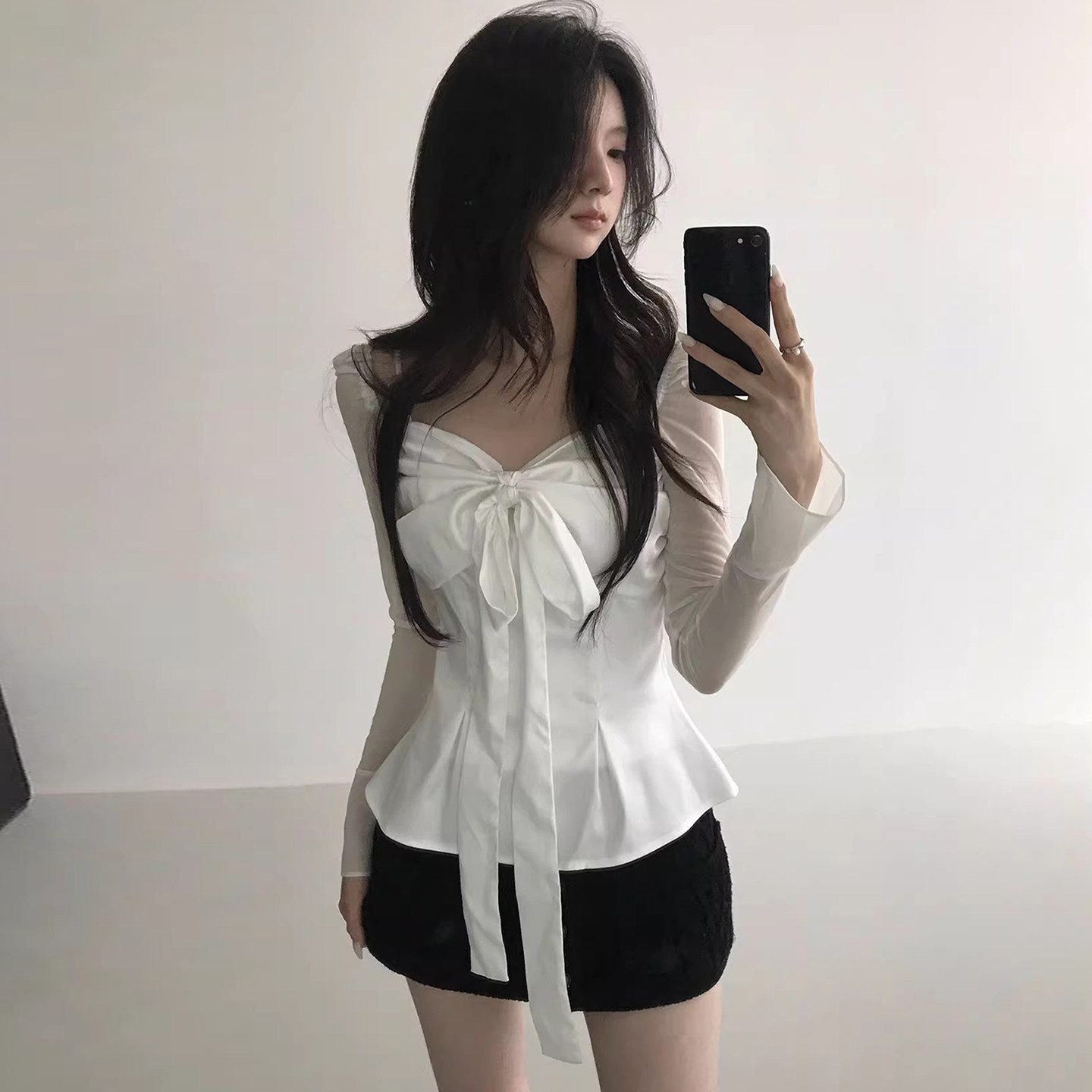 良良家 春季新款纯欲风方领蝴蝶结飘带收腰显瘦长袖衬衫上衣女