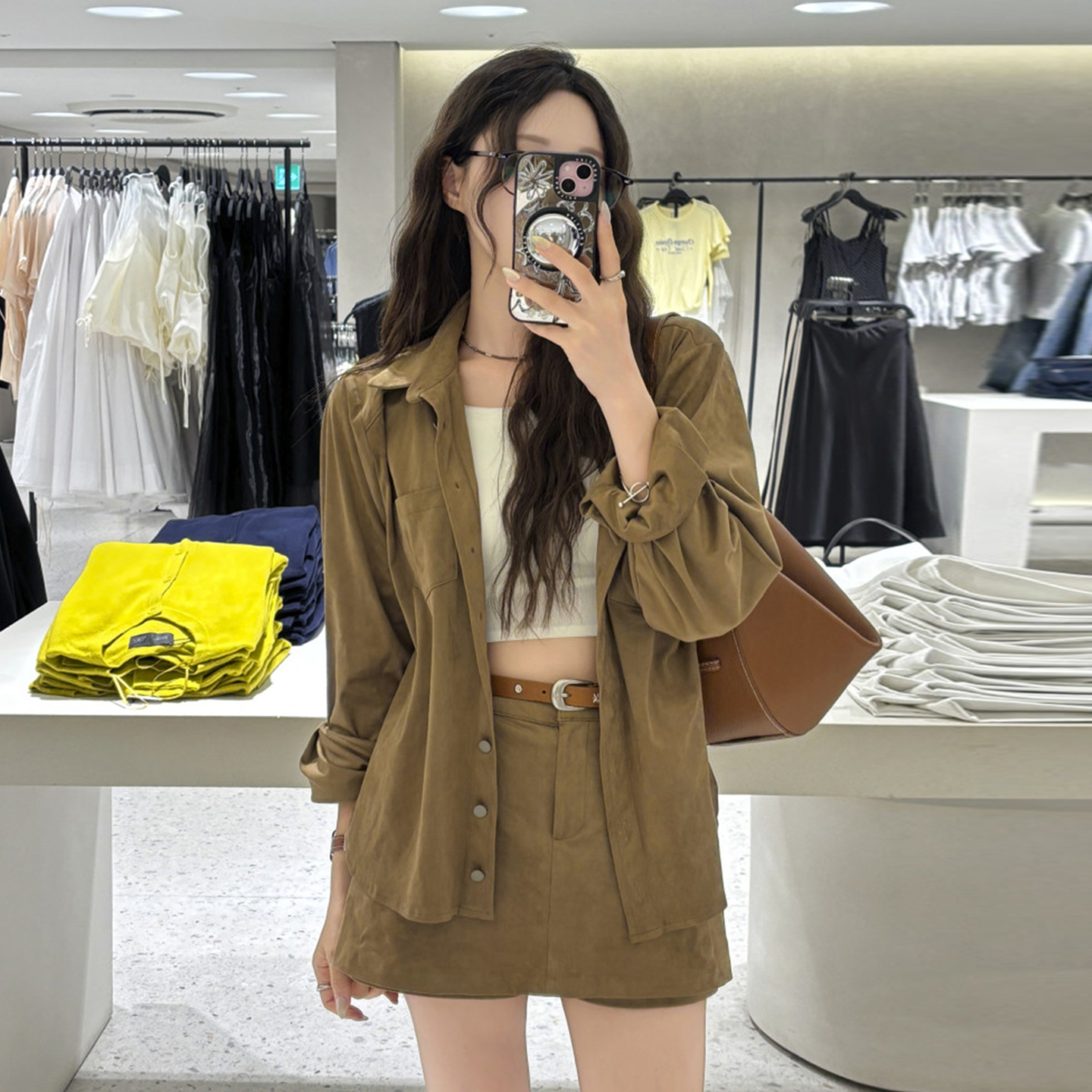 宽松长袖衬衫+高腰显瘦A字半身裙