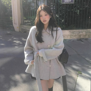 复古翻领小排扣绑带收腰毛呢外套女2025冬季新款纯色百搭显瘦上衣