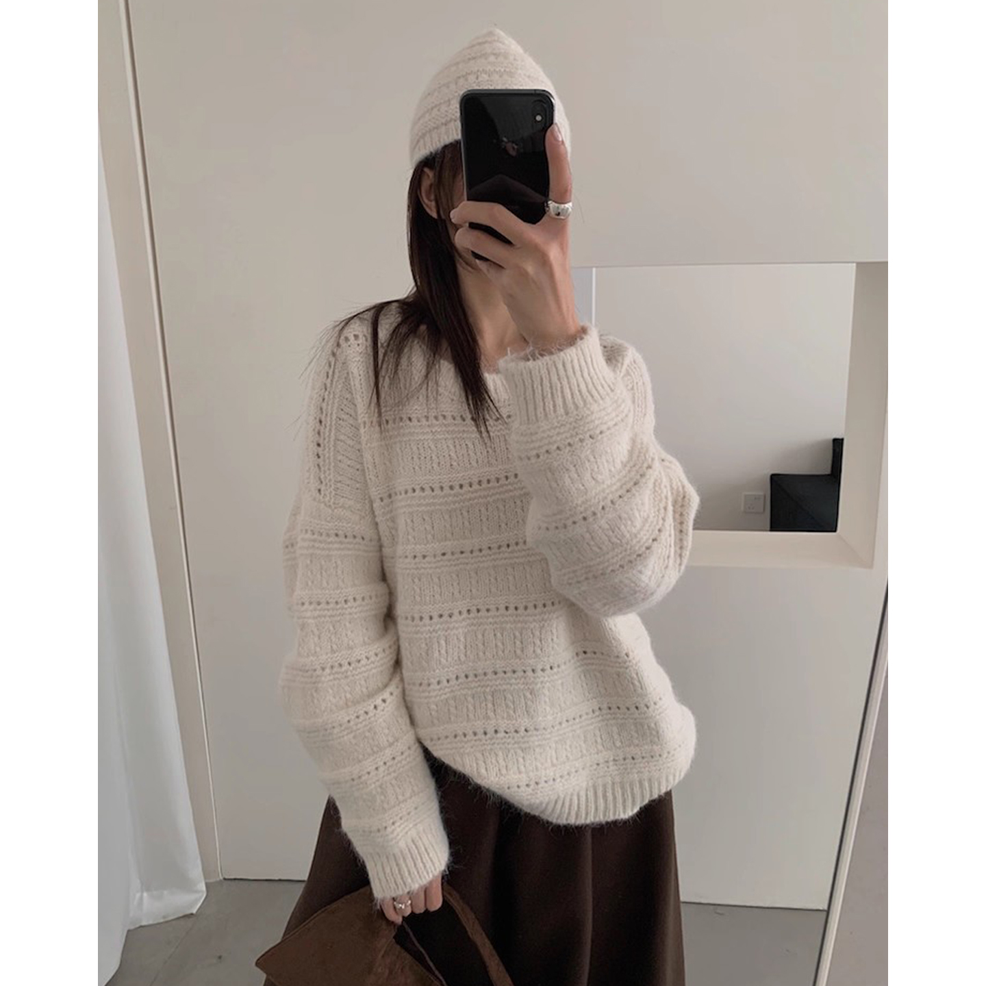 设计感镂空提花软糯针织衫毛衣