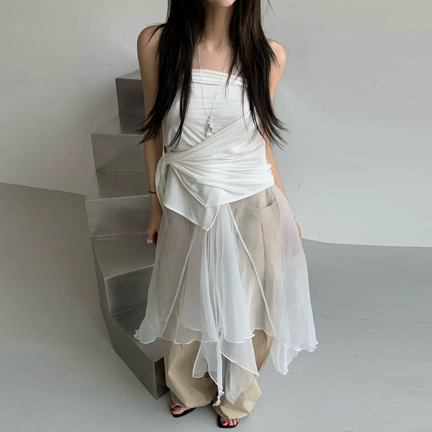 良良家夏季新款韩系不规则裙摆设计透视纯色无袖背心裙连衣裙女
