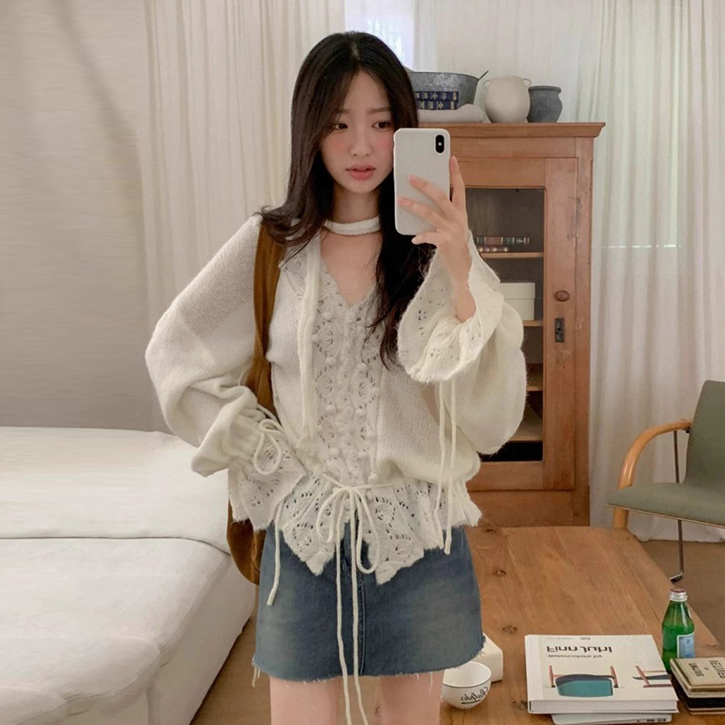 马海毛镂空钩花喇叭袖针织衫毛衣