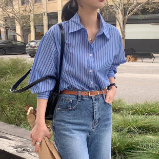 宽松百搭打底衫 女早春新款 上衣 衬衫 复古风撞色条纹翻领单排扣长袖