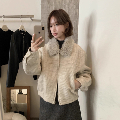 温柔风毛毛翻领短款毛呢外套女