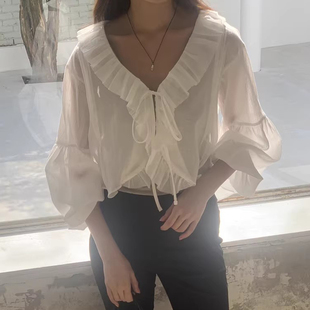 宽松百搭打底衫 法式 上衣 新款 女早春季 纯色V领绑带荷叶边长袖 衬衫