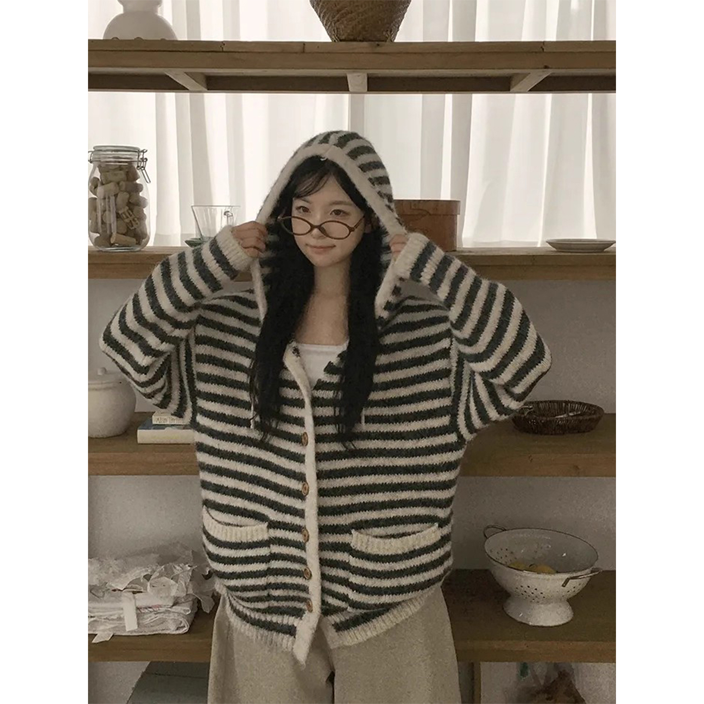 复古撞色条纹连帽毛衣外套女