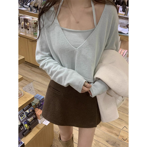 深V领长袖针织衫吊带背心两件套