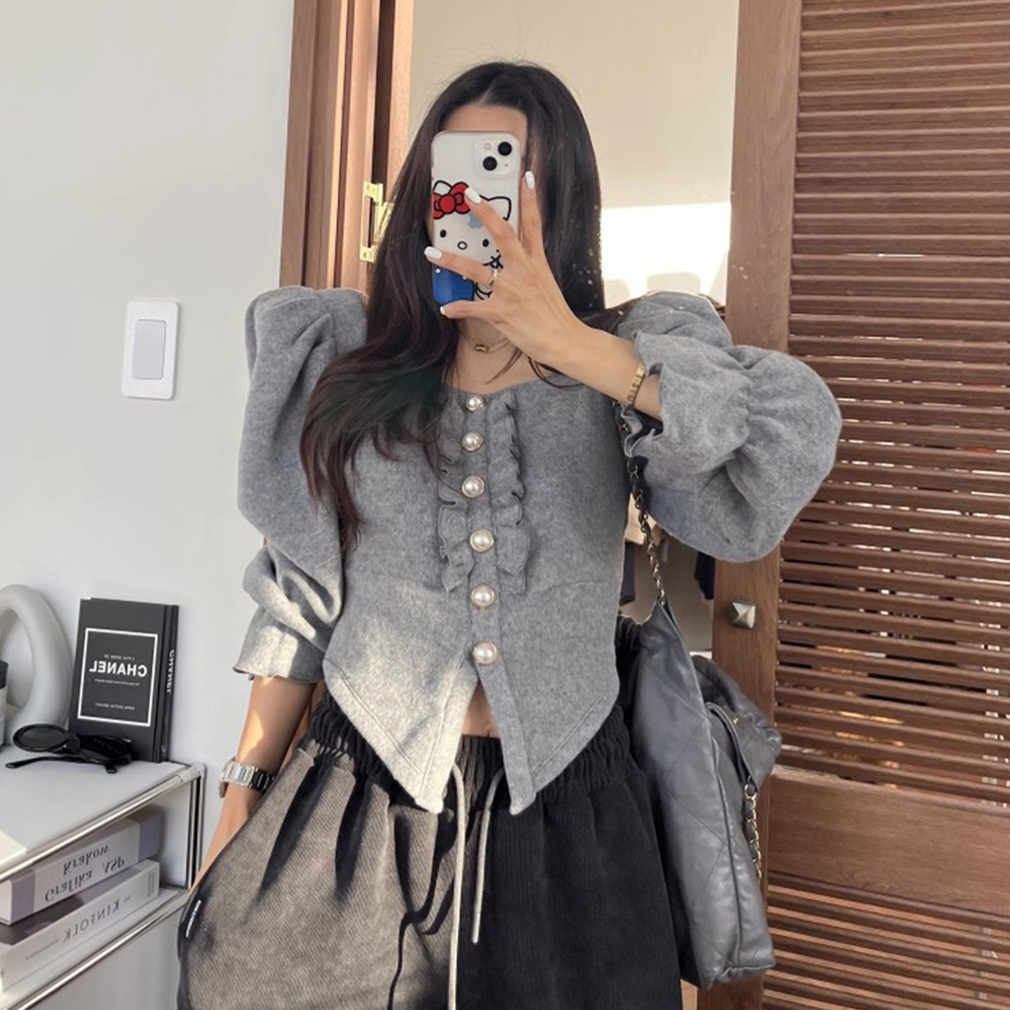 珍珠单排扣拼接花边针织衫