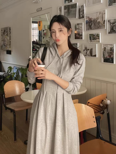 长袖 韩国chic秋季 显瘦垂感压褶设计连帽式 气质感修身 连衣裙女 法式