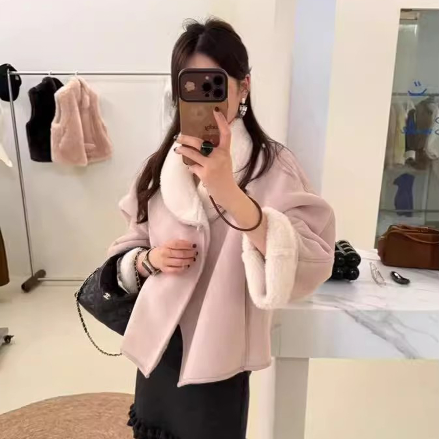 小香风皮毛一体保暖短外套女