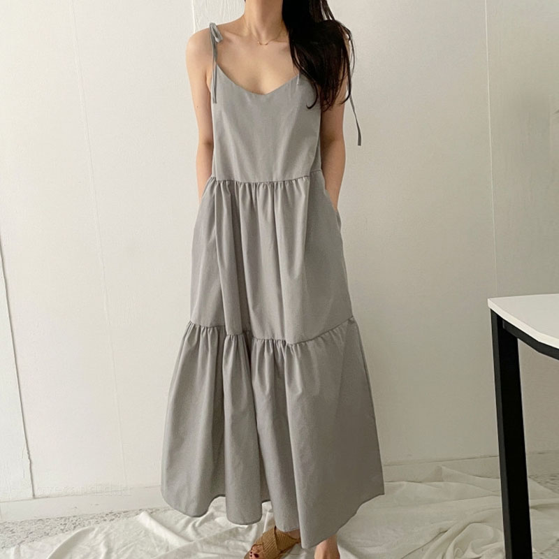 chicV领褶皱层次感收腰吊带裙女