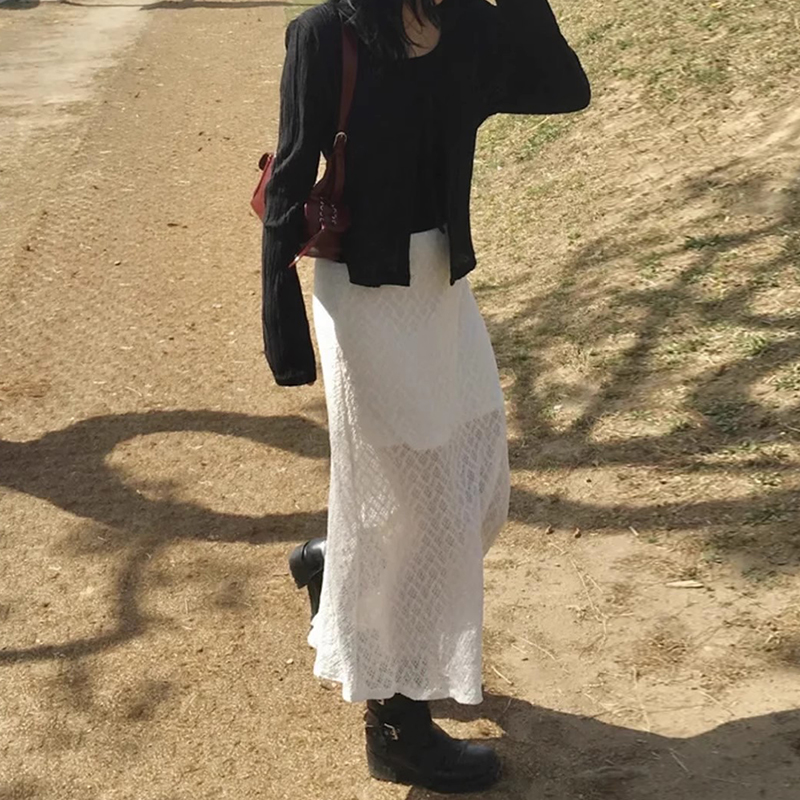 复古肌理感后开叉蕾丝半身裙