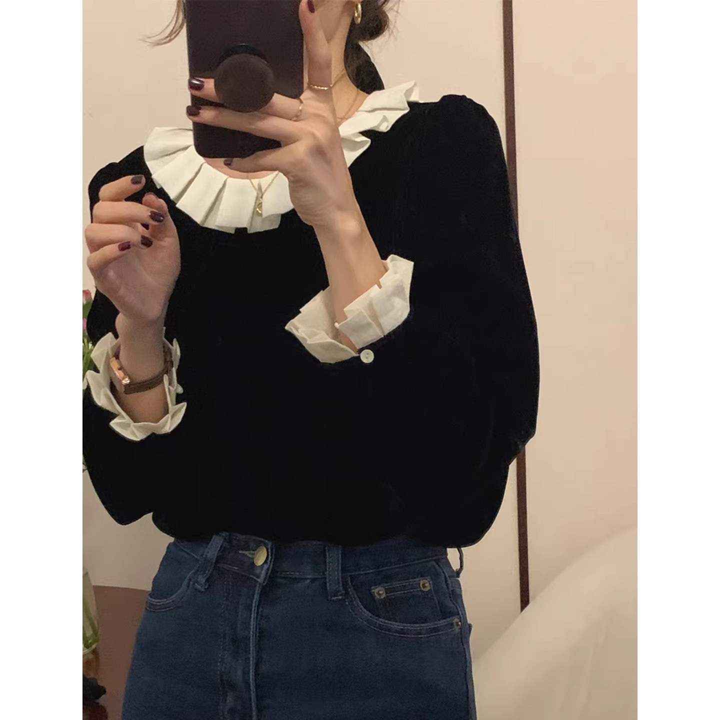 设计感百褶荷叶领撞色丝绒娃娃衫女秋冬季后背单排扣宽松百搭上衣