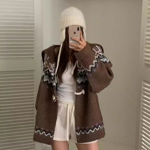 韩国chic秋季新款复古小众大翻领牛角扣撞色提花针织衫毛衣外套女