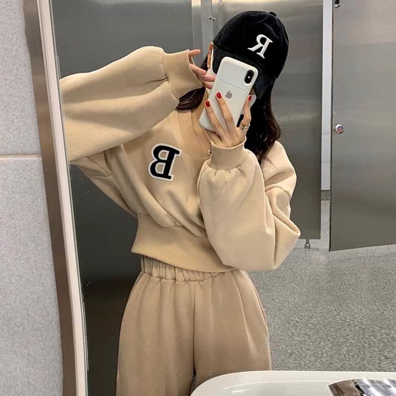 百搭加绒卫衣+高腰阔腿休闲裤