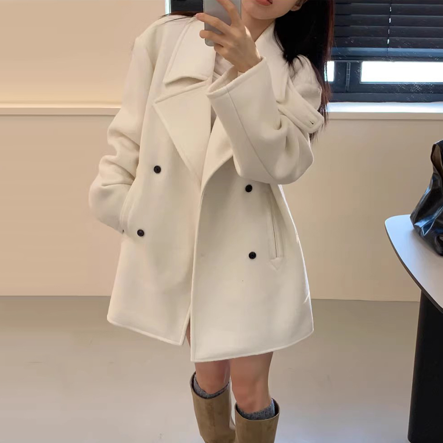 高级感纯色百搭口袋双排扣毛呢外套女2025冬季新款中长款呢子大衣