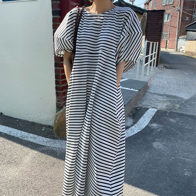 chic圆领泡泡袖条纹T恤连衣裙女
