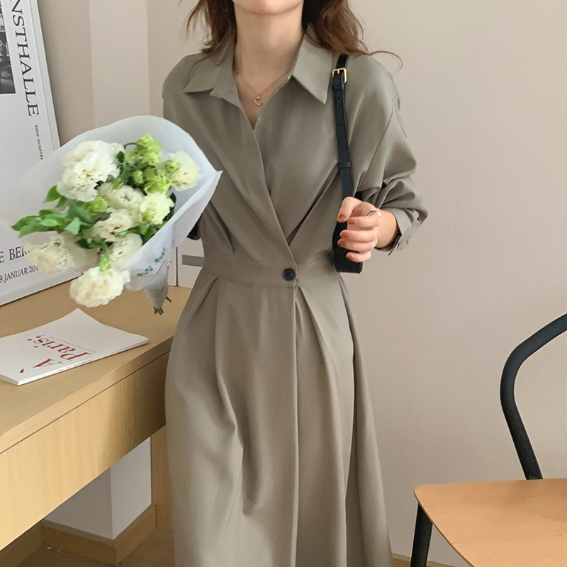 chic风法式复古一粒扣设计连衣裙