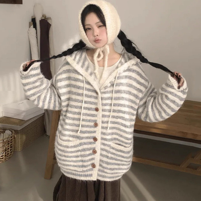 慵懒风抽绳连帽条纹针织毛衣外套